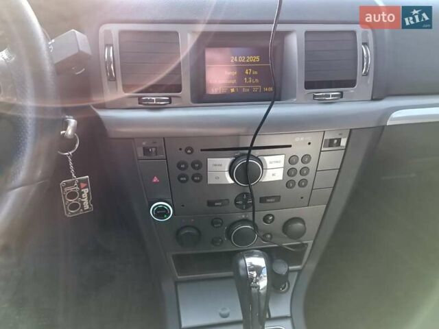 Серый Опель Вектра, объемом двигателя 2.2 л и пробегом 168 тыс. км за 5200 $, фото 16 на Automoto.ua