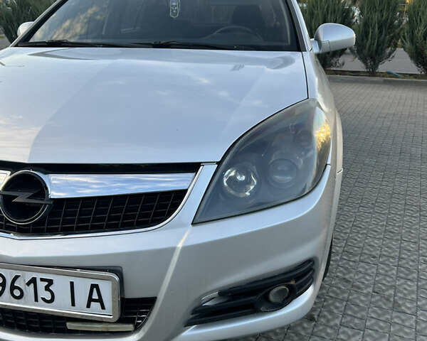 Сірий Опель Вектра, об'ємом двигуна 2.2 л та пробігом 251 тис. км за 4800 $, фото 9 на Automoto.ua