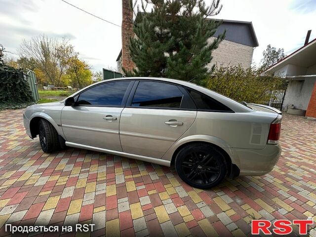 Сірий Опель Вектра, об'ємом двигуна 2.8 л та пробігом 185 тис. км за 7200 $, фото 5 на Automoto.ua