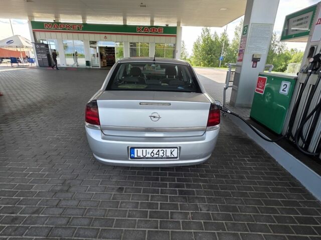 Серый Опель Вектра, объемом двигателя 0 л и пробегом 200 тыс. км за 2100 $, фото 3 на Automoto.ua