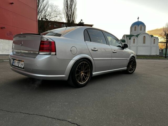 Серый Опель Вектра, объемом двигателя 2.8 л и пробегом 300 тыс. км за 7500 $, фото 4 на Automoto.ua