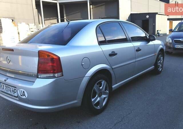 Сірий Опель Вектра, об'ємом двигуна 1.8 л та пробігом 147 тис. км за 3999 $, фото 2 на Automoto.ua