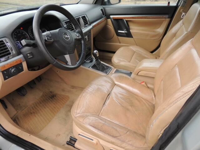 Сірий Опель Вектра, об'ємом двигуна 2.2 л та пробігом 323 тис. км за 4200 $, фото 9 на Automoto.ua