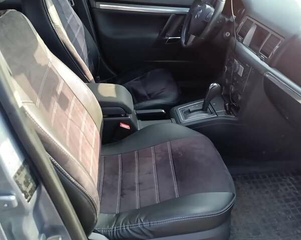 Серый Опель Вектра, объемом двигателя 2.2 л и пробегом 168 тыс. км за 5200 $, фото 21 на Automoto.ua