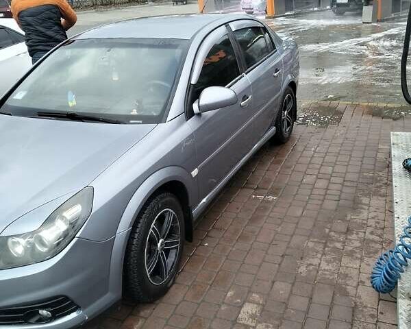 Серый Опель Вектра, объемом двигателя 1.6 л и пробегом 220 тыс. км за 4000 $, фото 2 на Automoto.ua