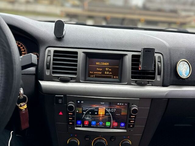 Серый Опель Вектра, объемом двигателя 2.2 л и пробегом 173 тыс. км за 6000 $, фото 6 на Automoto.ua