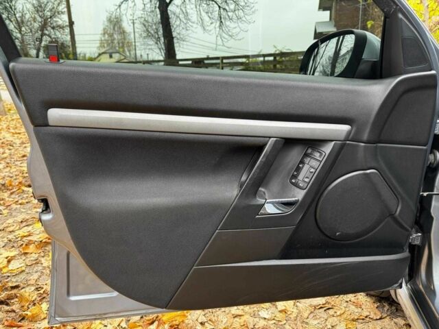 Серый Опель Вектра, объемом двигателя 1.8 л и пробегом 294 тыс. км за 5690 $, фото 10 на Automoto.ua