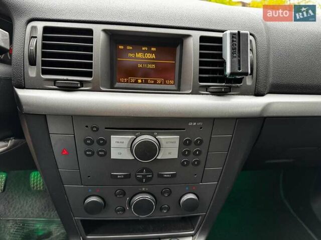 Серый Опель Вектра, объемом двигателя 1.8 л и пробегом 294 тыс. км за 5690 $, фото 18 на Automoto.ua