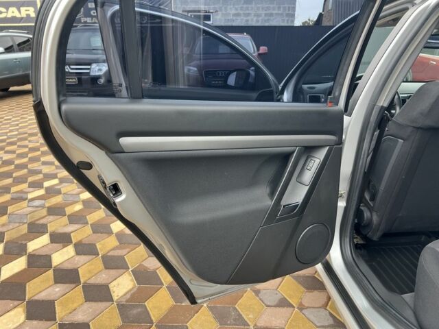 Сірий Опель Вектра, об'ємом двигуна 2.2 л та пробігом 112 тис. км за 6750 $, фото 16 на Automoto.ua