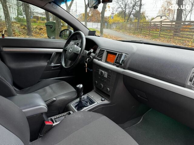 Серый Опель Вектра, объемом двигателя 1.8 л и пробегом 294 тыс. км за 5690 $, фото 29 на Automoto.ua