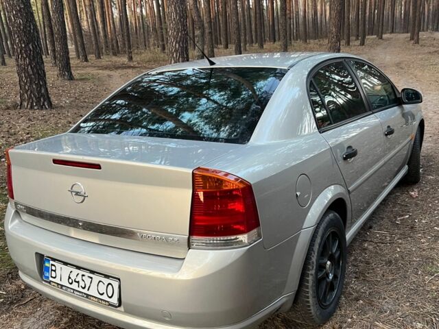 Серый Опель Вектра, объемом двигателя 2.2 л и пробегом 226 тыс. км за 5300 $, фото 4 на Automoto.ua
