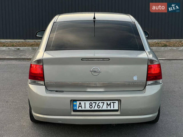 Серый Опель Вектра, объемом двигателя 2.2 л и пробегом 330 тыс. км за 4300 $, фото 2 на Automoto.ua