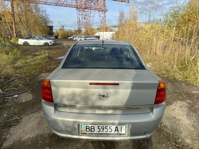 Сірий Опель Вектра, об'ємом двигуна 1.8 л та пробігом 240 тис. км за 2400 $, фото 1 на Automoto.ua