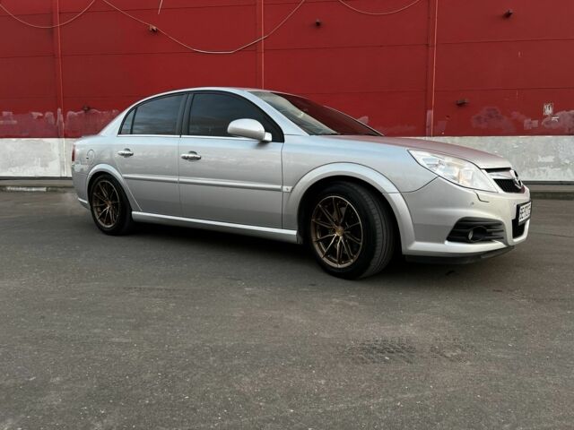 Серый Опель Вектра, объемом двигателя 2.8 л и пробегом 300 тыс. км за 7500 $, фото 1 на Automoto.ua