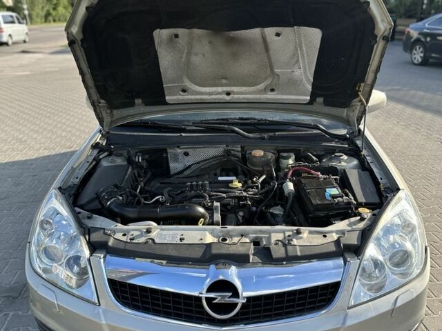 Серый Опель Вектра, объемом двигателя 2.2 л и пробегом 260 тыс. км за 3800 $, фото 8 на Automoto.ua