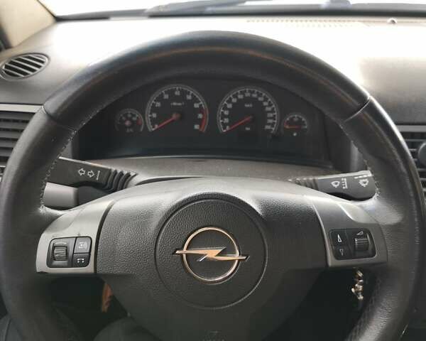 Серый Опель Вектра, объемом двигателя 2.2 л и пробегом 238 тыс. км за 6000 $, фото 17 на Automoto.ua