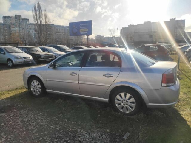 Сірий Опель Вектра, об'ємом двигуна 2.2 л та пробігом 202 тис. км за 4000 $, фото 2 на Automoto.ua