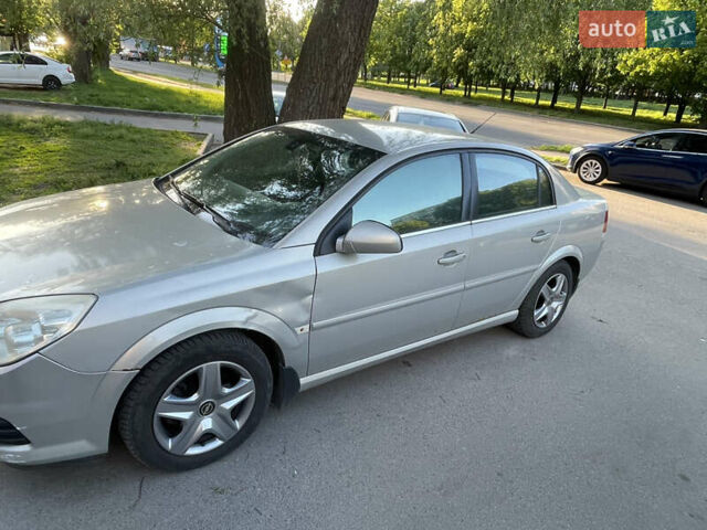 Опель Вектра 2006 в Полтаве на Automoto.ua Серый Опель Вектра, объемом двигателя 2.2 л и пробегом 230 тыс. км за 4500 $, фото 2 на Automoto.ua