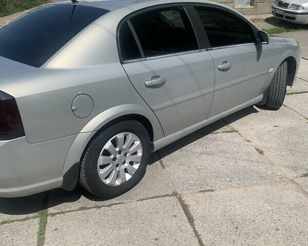Серый Опель Вектра, объемом двигателя 2.2 л и пробегом 268 тыс. км за 6300 $, фото 4 на Automoto.ua