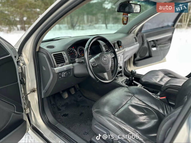 Серый Опель Вектра, объемом двигателя 2.2 л и пробегом 271 тыс. км за 4300 $, фото 21 на Automoto.ua