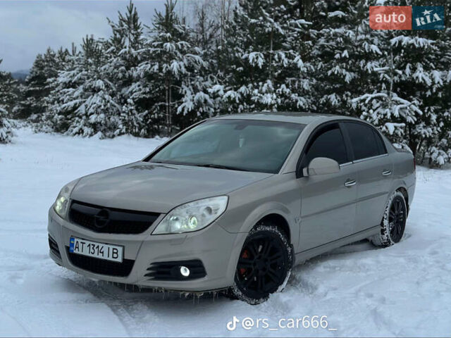 Серый Опель Вектра, объемом двигателя 2.2 л и пробегом 271 тыс. км за 4300 $, фото 6 на Automoto.ua