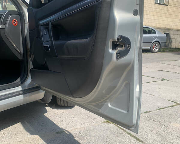 Серый Опель Вектра, объемом двигателя 2.2 л и пробегом 268 тыс. км за 6300 $, фото 9 на Automoto.ua