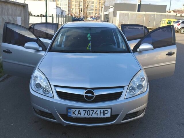 Сірий Опель Вектра, об'ємом двигуна 1.8 л та пробігом 147 тис. км за 3999 $, фото 7 на Automoto.ua