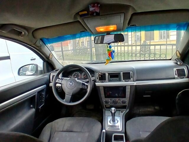Серый Опель Вектра, объемом двигателя 1.8 л и пробегом 330 тыс. км за 4300 $, фото 7 на Automoto.ua
