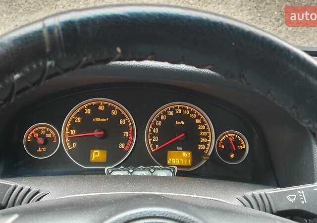 Сірий Опель Вектра, об'ємом двигуна 2.2 л та пробігом 299 тис. км за 6000 $, фото 10 на Automoto.ua