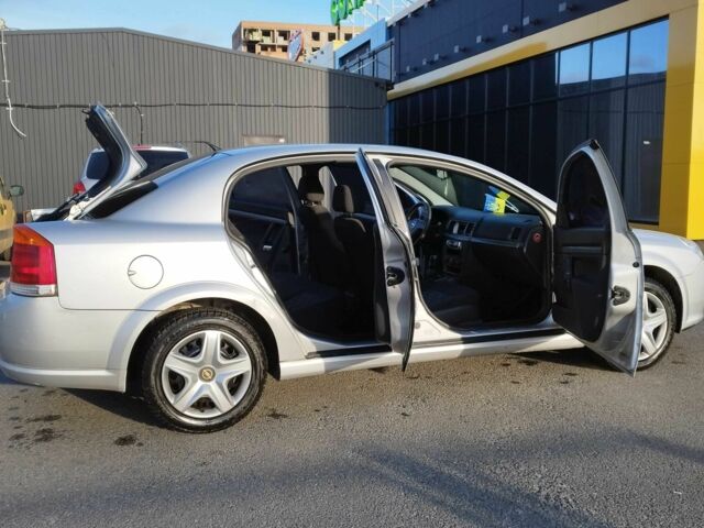 Сірий Опель Вектра, об'ємом двигуна 1.8 л та пробігом 147 тис. км за 3999 $, фото 5 на Automoto.ua