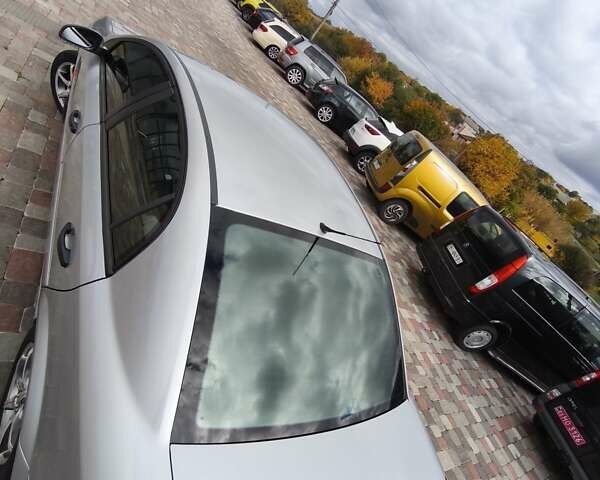 Серый Опель Вектра, объемом двигателя 2.2 л и пробегом 238 тыс. км за 6000 $, фото 5 на Automoto.ua