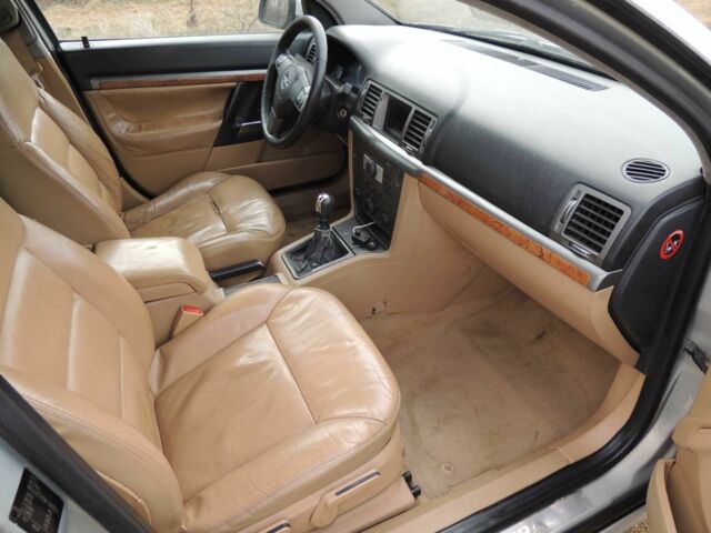 Сірий Опель Вектра, об'ємом двигуна 2.2 л та пробігом 323 тис. км за 4200 $, фото 10 на Automoto.ua