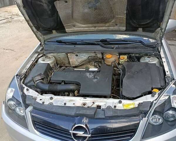 Серый Опель Вектра, объемом двигателя 2.2 л и пробегом 258 тыс. км за 4200 $, фото 8 на Automoto.ua