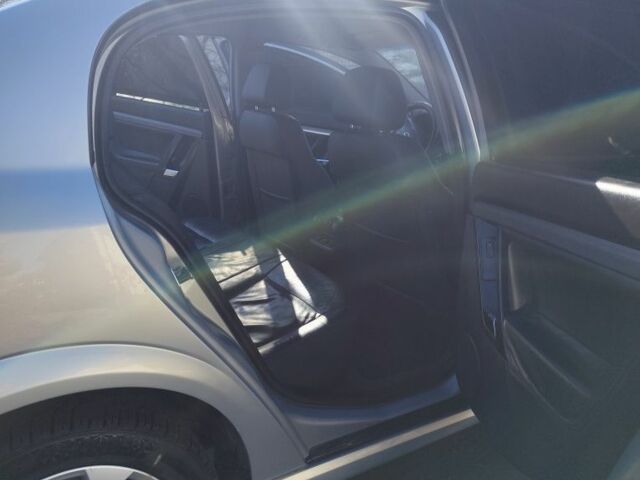 Сірий Опель Вектра, об'ємом двигуна 1.9 л та пробігом 241 тис. км за 5300 $, фото 8 на Automoto.ua