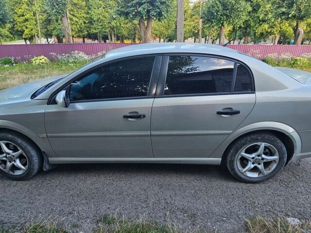 Сірий Опель Вектра, об'ємом двигуна 1.79 л та пробігом 151 тис. км за 5000 $, фото 1 на Automoto.ua
