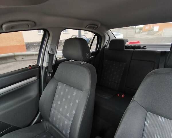 Серый Опель Вектра, объемом двигателя 2.2 л и пробегом 238 тыс. км за 6000 $, фото 18 на Automoto.ua