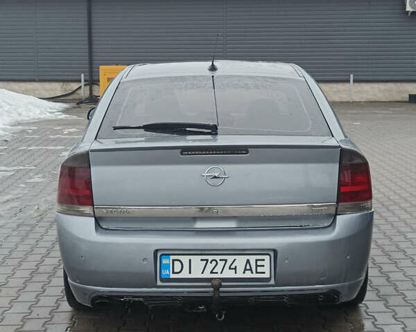 Серый Опель Вектра, объемом двигателя 1.91 л и пробегом 327 тыс. км за 5000 $, фото 6 на Automoto.ua