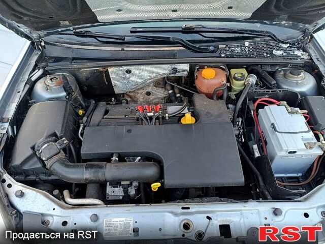 Сірий Опель Вектра, об'ємом двигуна 2.2 л та пробігом 260 тис. км за 4500 $, фото 12 на Automoto.ua