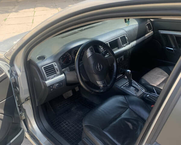 Серый Опель Вектра, объемом двигателя 2.2 л и пробегом 268 тыс. км за 6300 $, фото 14 на Automoto.ua