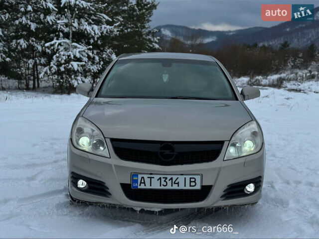 Серый Опель Вектра, объемом двигателя 2.2 л и пробегом 271 тыс. км за 4300 $, фото 3 на Automoto.ua