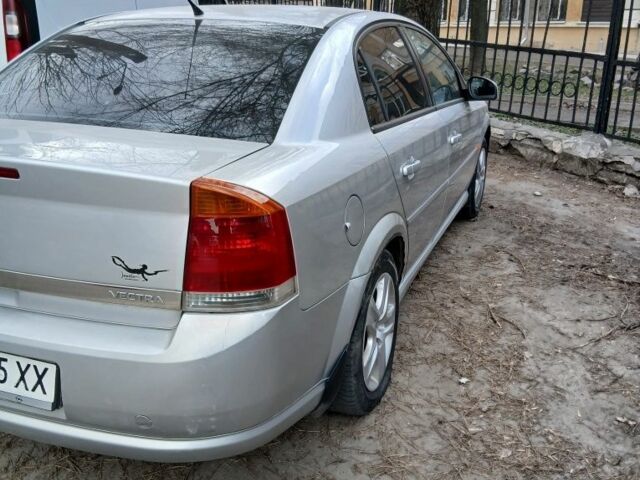 Сірий Опель Вектра, об'ємом двигуна 1.8 л та пробігом 330 тис. км за 4300 $, фото 4 на Automoto.ua