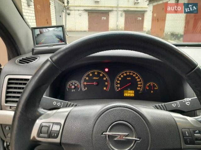 Серый Опель Вектра, объемом двигателя 1.8 л и пробегом 293 тыс. км за 5500 $, фото 10 на Automoto.ua