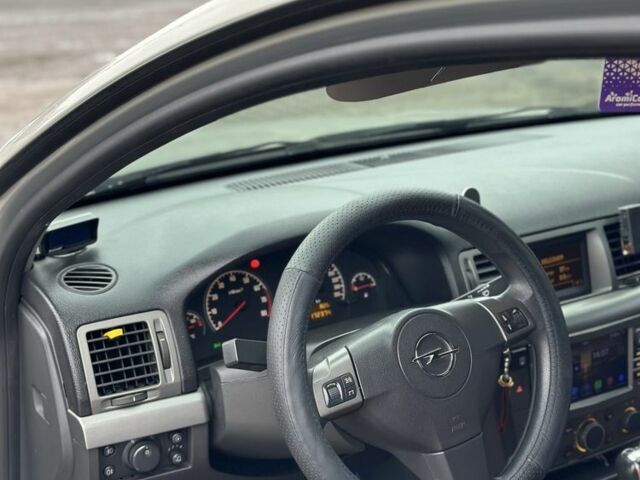 Серый Опель Вектра, объемом двигателя 2.2 л и пробегом 173 тыс. км за 6000 $, фото 7 на Automoto.ua