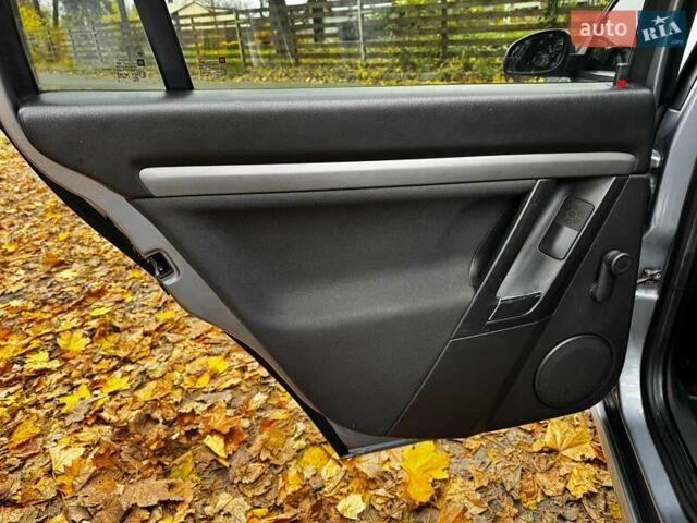 Серый Опель Вектра, объемом двигателя 1.8 л и пробегом 294 тыс. км за 5690 $, фото 23 на Automoto.ua