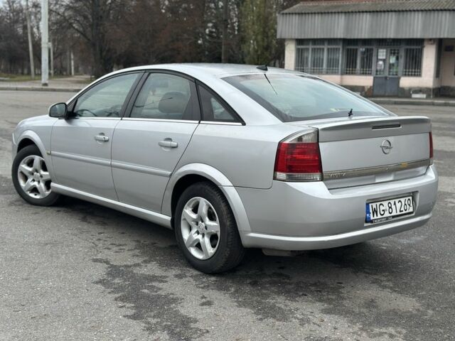 Сірий Опель Вектра, об'ємом двигуна 0 л та пробігом 123 тис. км за 2600 $, фото 1 на Automoto.ua