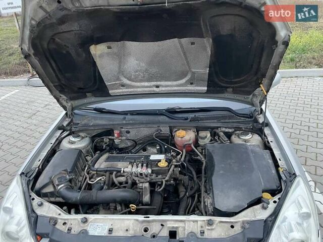 Сірий Опель Вектра, об'ємом двигуна 2.2 л та пробігом 170 тис. км за 4899 $, фото 14 на Automoto.ua