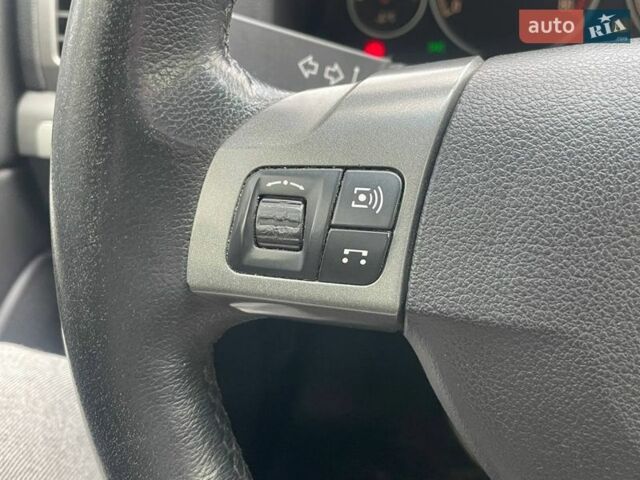 Серый Опель Вектра, объемом двигателя 1.8 л и пробегом 389 тыс. км за 5290 $, фото 12 на Automoto.ua