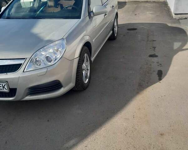 Сірий Опель Вектра, об'ємом двигуна 2.2 л та пробігом 260 тис. км за 3500 $, фото 2 на Automoto.ua