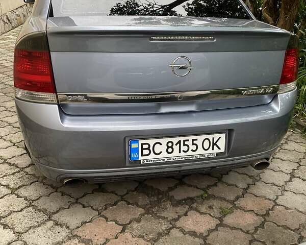 Серый Опель Вектра, объемом двигателя 0 л и пробегом 210 тыс. км за 6000 $, фото 1 на Automoto.ua