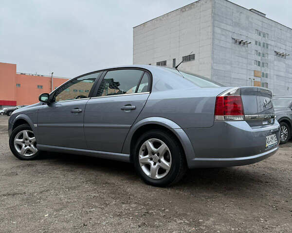 Сірий Опель Вектра, об'ємом двигуна 2.2 л та пробігом 56 тис. км за 8500 $, фото 4 на Automoto.ua
